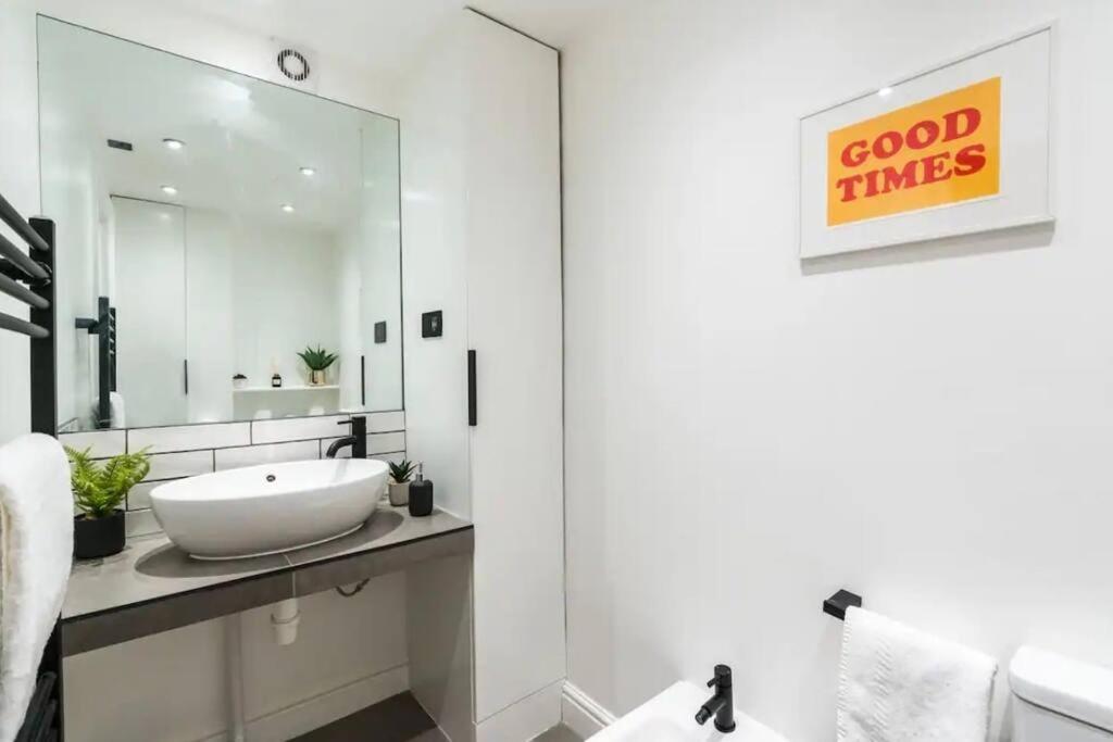 Apartament 3 X Bedroom Riverside Flat With Hot Tub On Roof Terrace